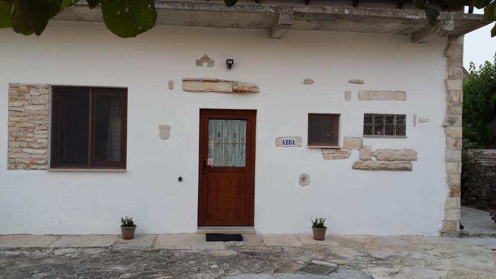 Abba Apartment Sveti Lovrec Pazenaticki Luaran gambar
