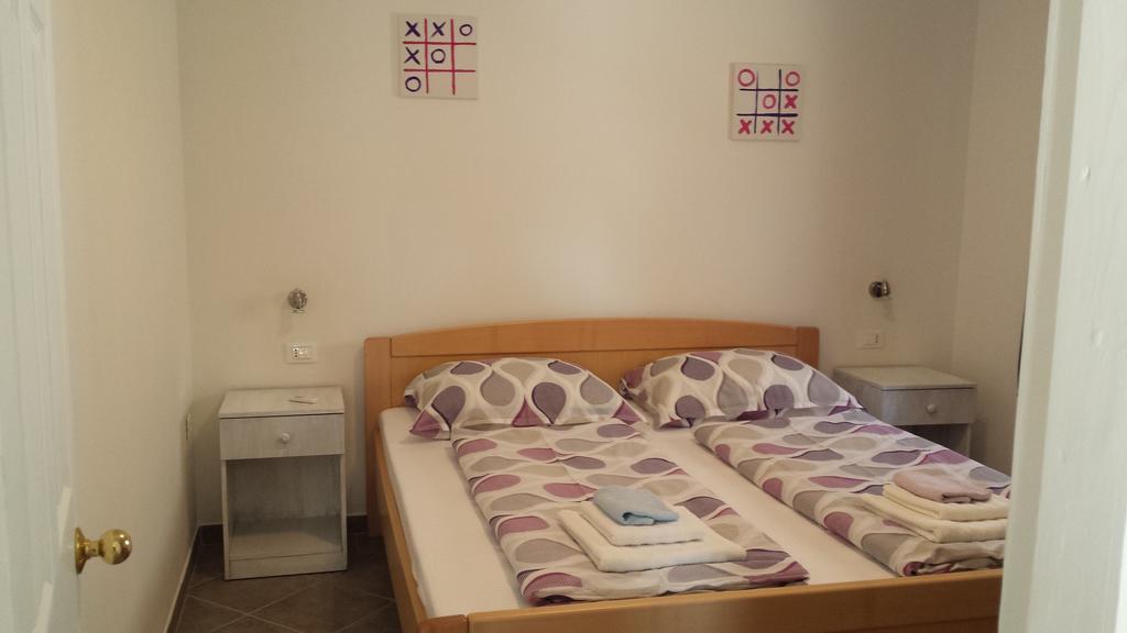 Abba Apartment Sveti Lovrec Pazenaticki Luaran gambar